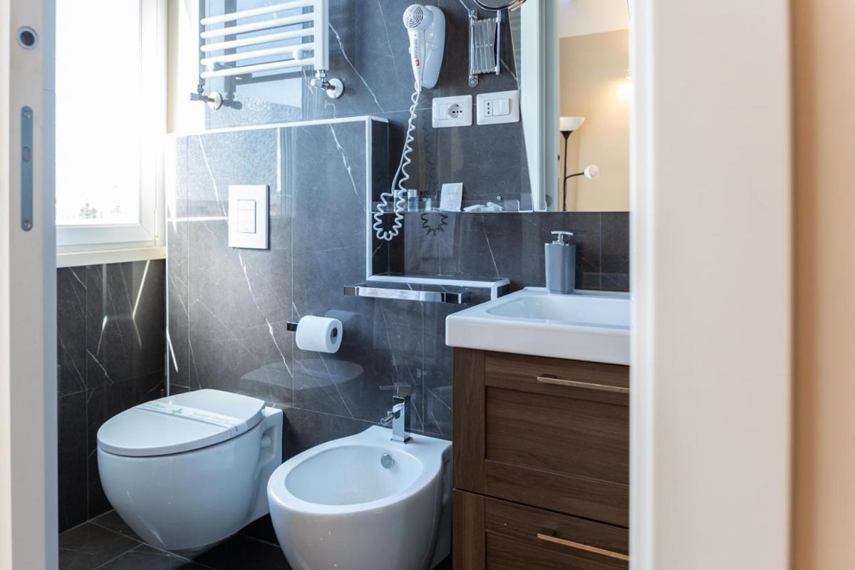 Pescara Centro Luxury Suite II Deluxe Rooms Ngoại thất bức ảnh